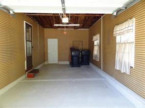 Building Photo - East Side 3 Bedroom Home!