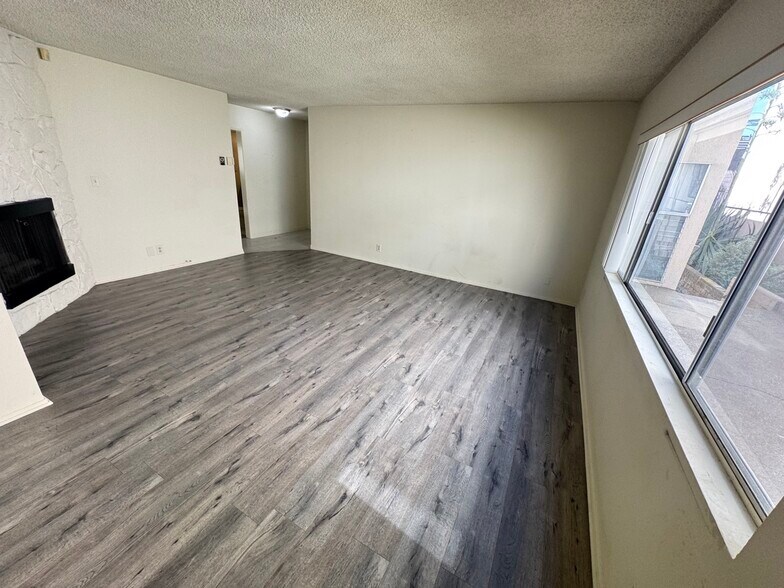 Building Photo - 1825 Glendon Ave