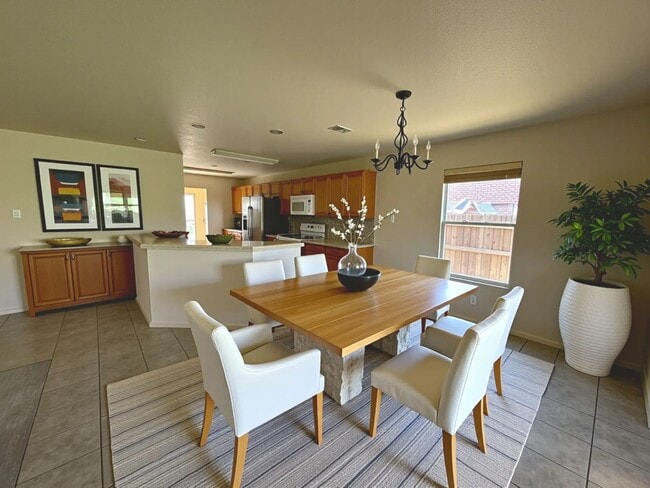 Building Photo - 3301 Bull Run Dr