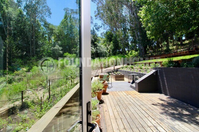 Building Photo - Mill Valley Retreat with Views, Luxury Fin...