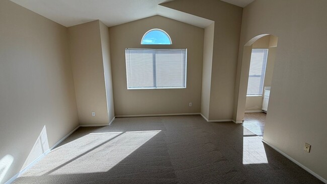 Building Photo - Oakley beautiful 3 bedroom 2 bath w/vaulted ceilings & much more