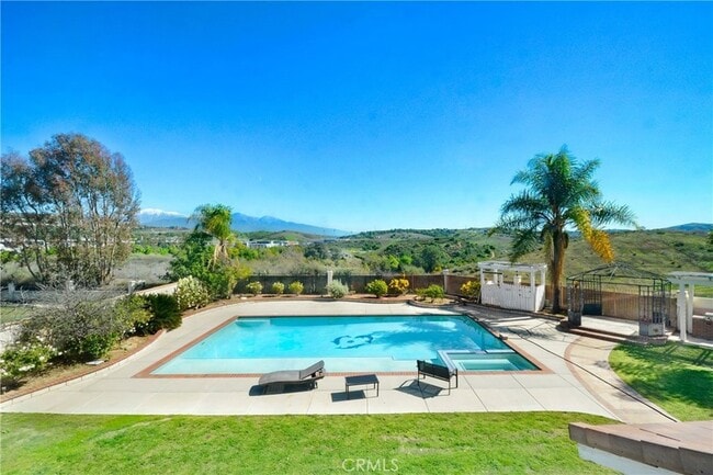 Building Photo - 1140 Regal Canyon Dr