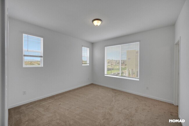 Building Photo - Spacious 3BR Townhome in Broomfield