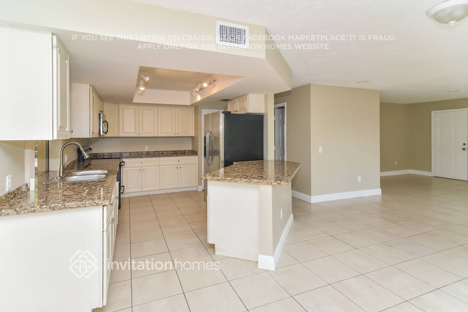 Building Photo - 5436 SW 148th Pl