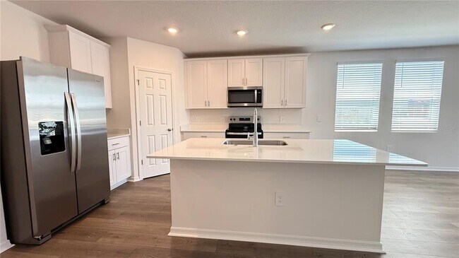 Building Photo - 3905 Giorgio Dr