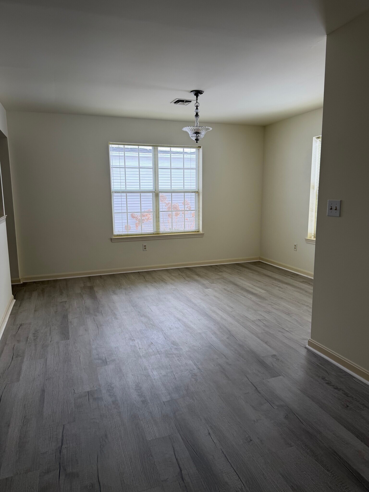 Building Photo - 2115 Wexford Rd