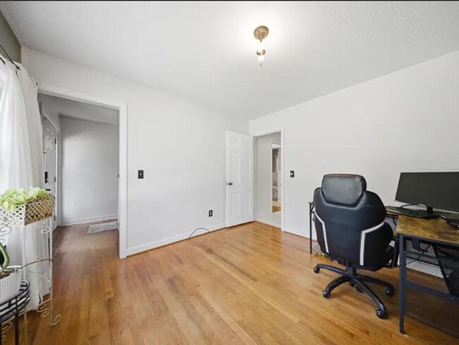 Building Photo - 311 Lockner Rd