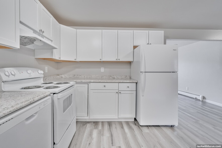 The Ridge on Humboldt 2700 Humboldt Rd Green Bay WI 54311 Apartment