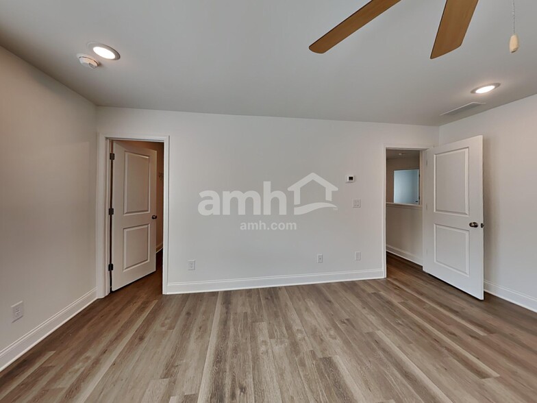 Building Photo - 1354 Soapstone Rd