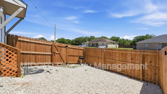 Building Photo - 7210 John Palmer Dr