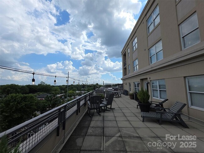 Building Photo - 1315 East Blvd