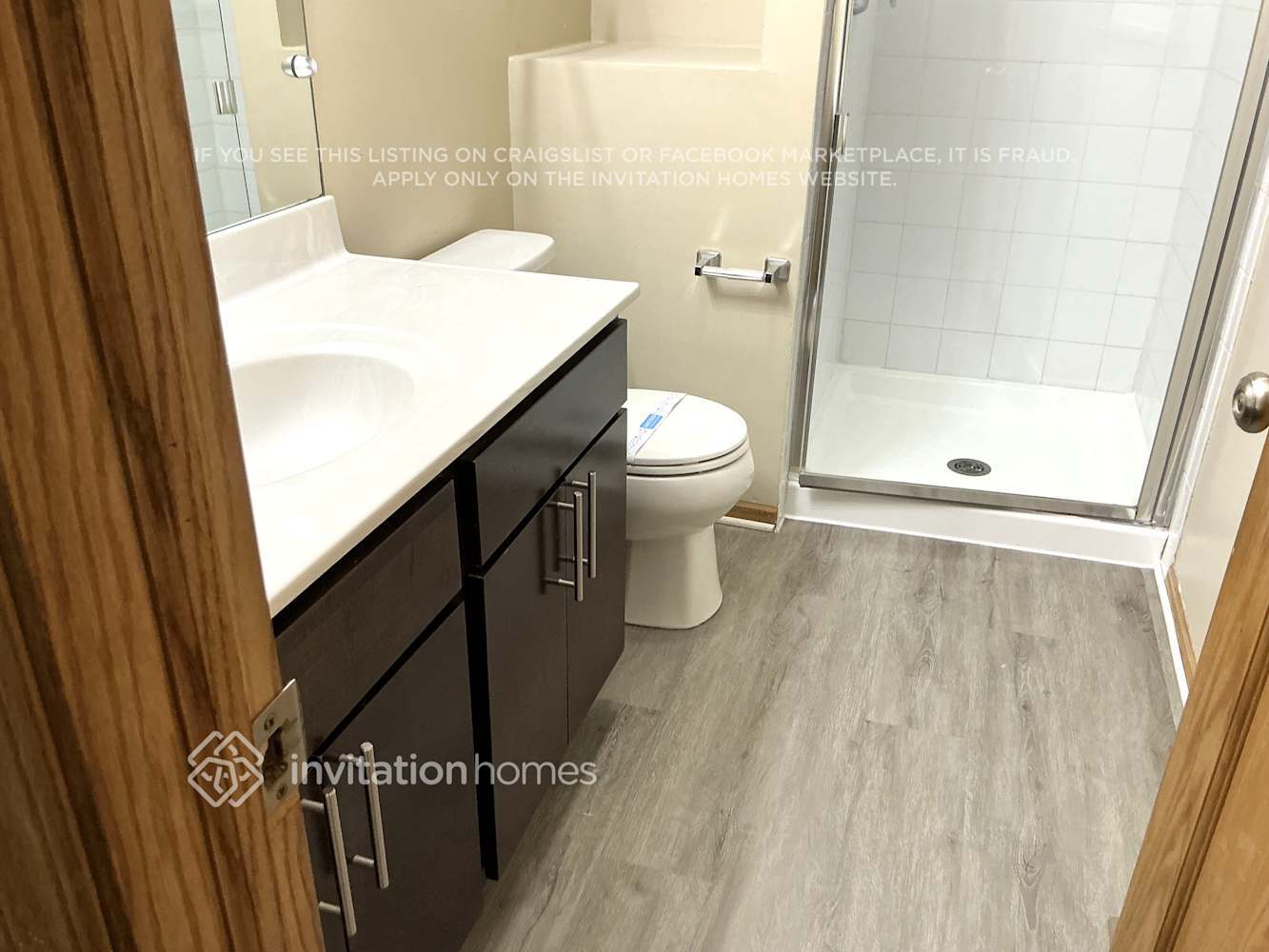 Building Photo - 800 E Belmont Ave