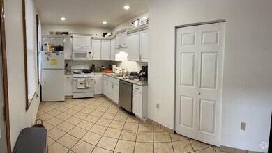 Building Photo - 2 Bedroom House in Millvale