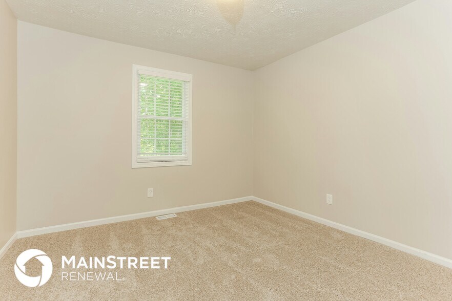 Building Photo - 45 Christopher Pl