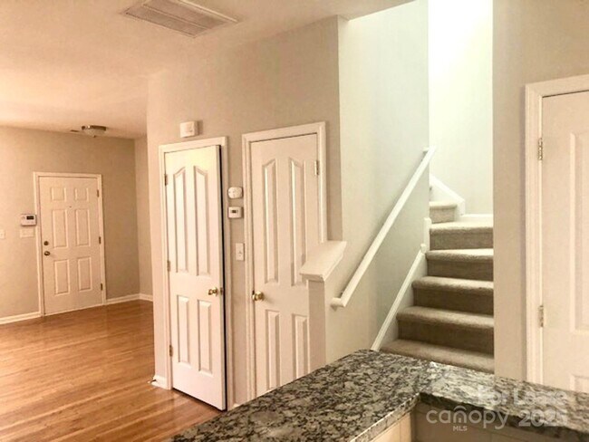 Building Photo - 3567 Creeping Flora Ln