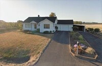 Building Photo - Rare Country Verboort Home, Setting on .22 acre