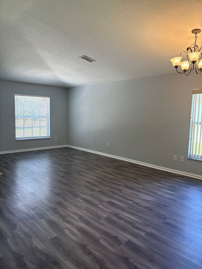 Building Photo - Spacious 4 Bedroom Home in Kissimmee, FL!