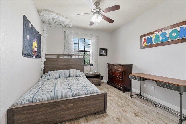 Building Photo - 10450 Wellington Parc Dr