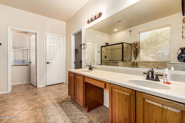 Building Photo - 15225 N 185th Ave