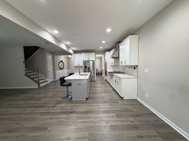 Building Photo - 128 Reids Cv Dr