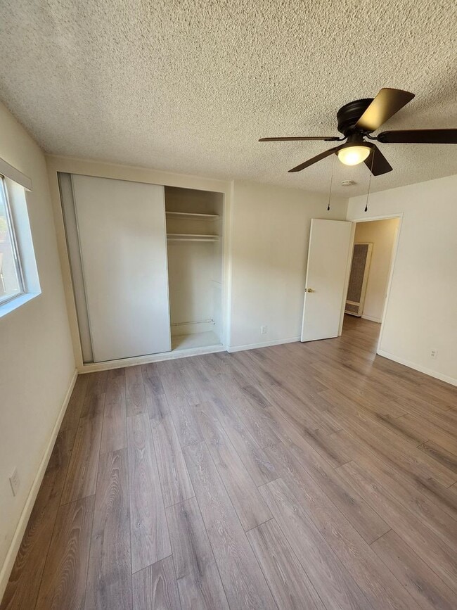 Building Photo - 438 Silverwood Ave