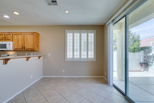 Building Photo - 6290 Majestic Hills Ave