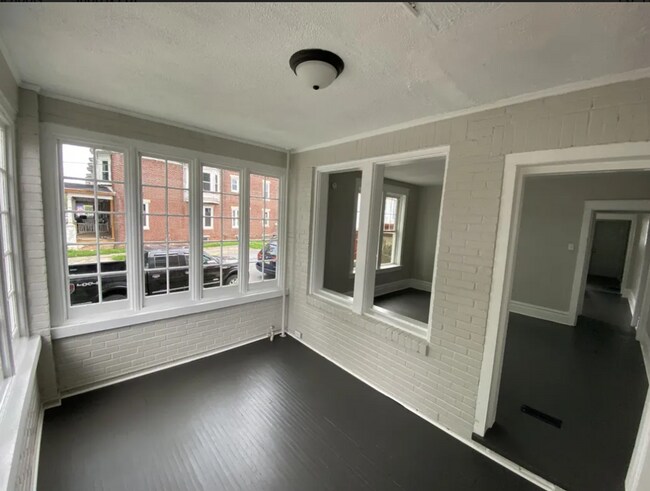 Building Photo - 2667 N 6th St