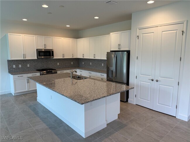 Primary Photo - 20884 Thistle Leaf Ln