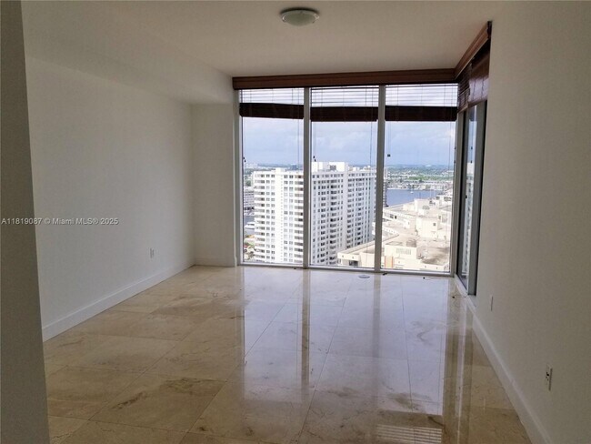 Building Photo - 1800 S Ocean Dr