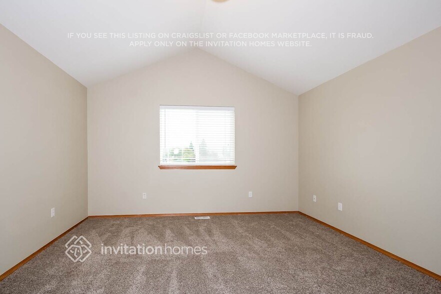 Building Photo - 1411 7th Ave SE