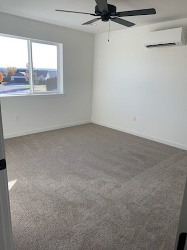 Building Photo - Brand new construction