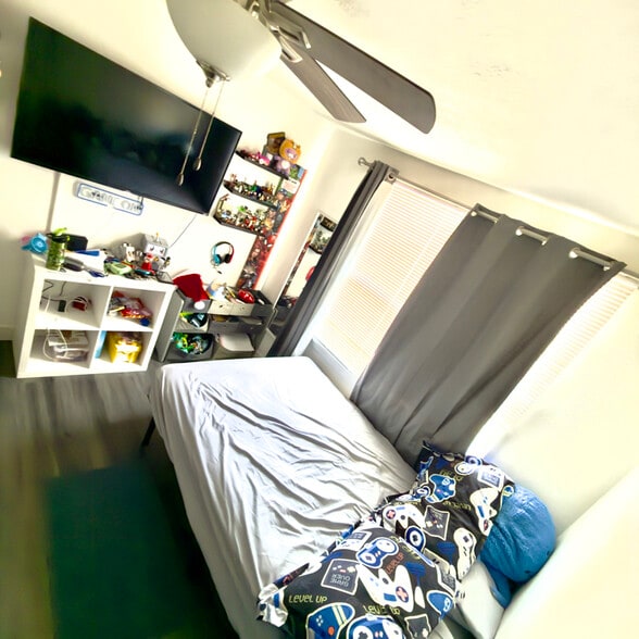 Building Photo - 2833 S 128th St