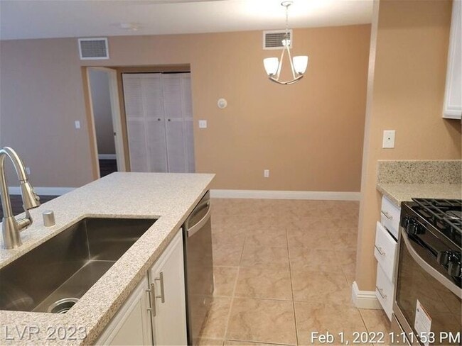 Building Photo - COMING SOON - Ready no later than Mid March