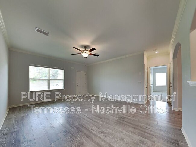 Building Photo - 400 Zeffer Ct