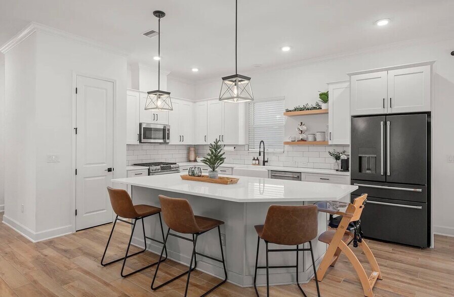 Building Photo - 11325 Hillsong Ct