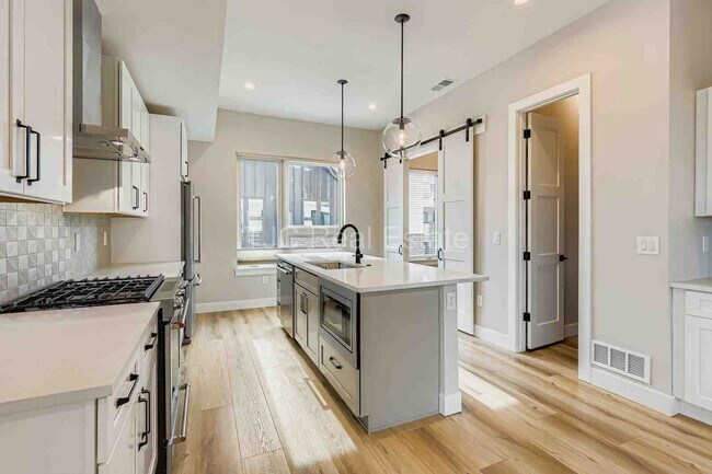 Building Photo - 3580 Uinta St