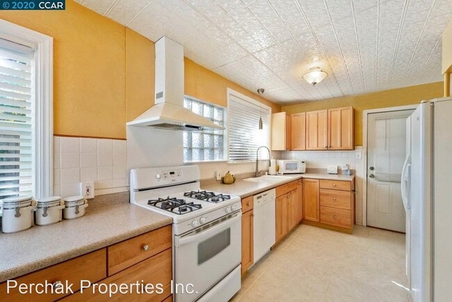 Building Photo - 2 br, 1 bath House - 1680 La Bonita