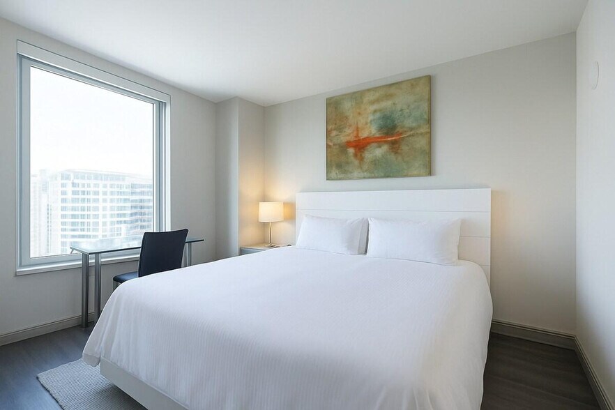 Building Photo - 100 Pier 4 Blvd.