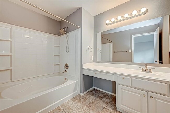 Building Photo - 19802 River Breeze Dr