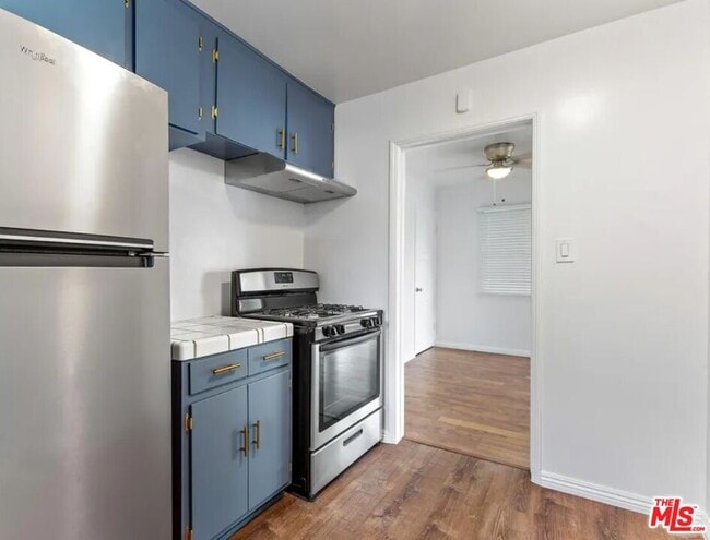 Building Photo - 5913 Overhill Dr