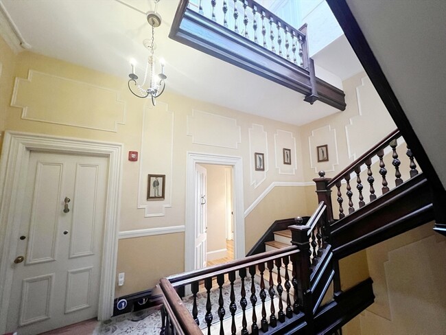 Building Photo - 86 Commonwealth Ave