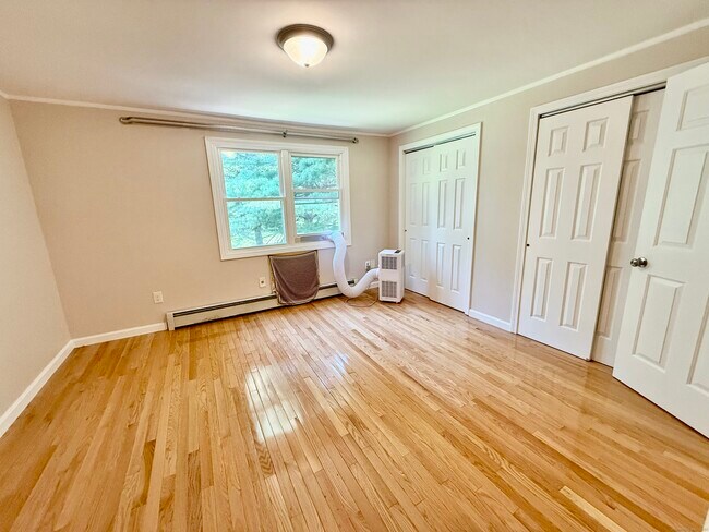Building Photo - 212 Greens Loop