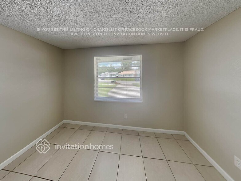 Building Photo - 16123 Sandcrest Way