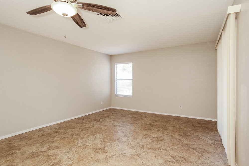 Building Photo - 1314 W Rockwell Dr