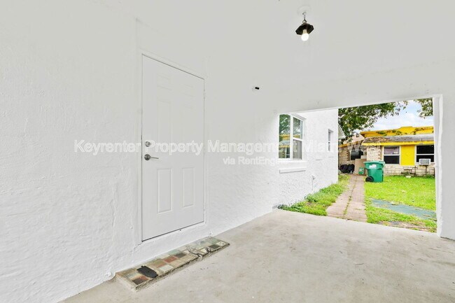Building Photo - 7770 NW 9th Ave