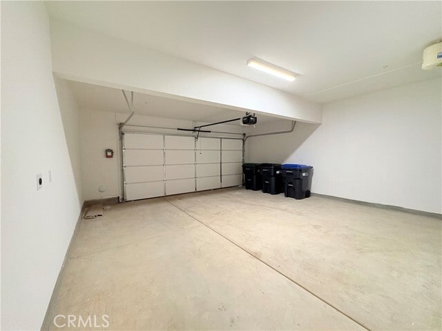 Building Photo - 8439 Bickmore Ave