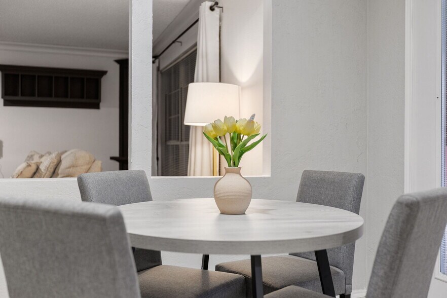 Building Photo - 509 Newberry St