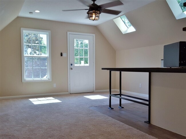 Building Photo - 3024 Rice Boulevard