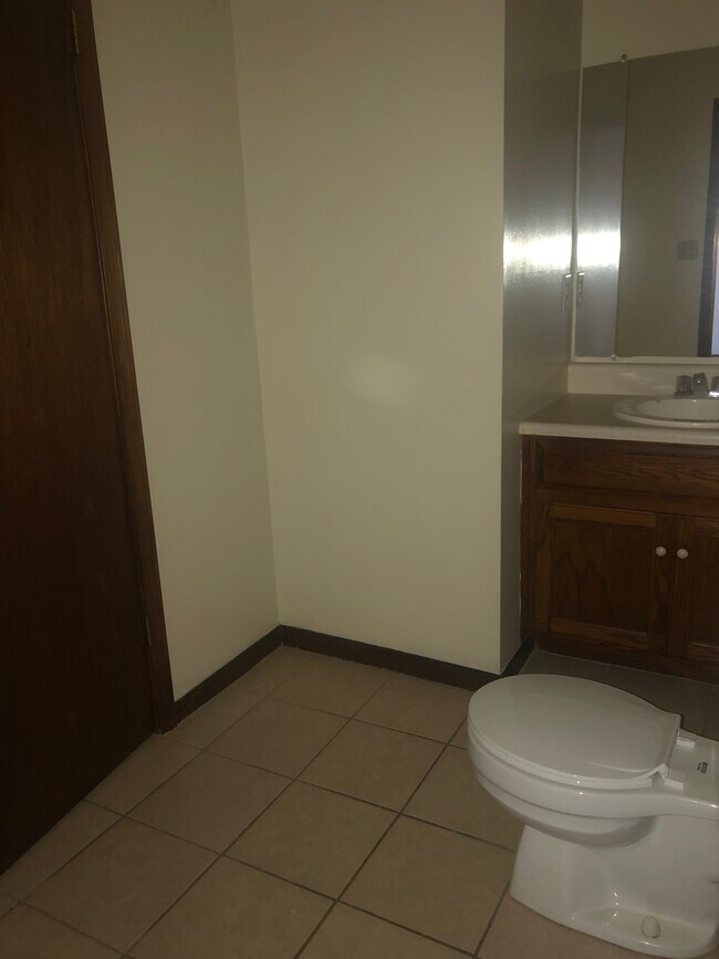 Building Photo - 111 Williamson St