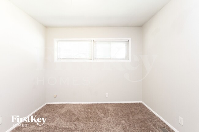 Building Photo - 4836 N Kitley Ave